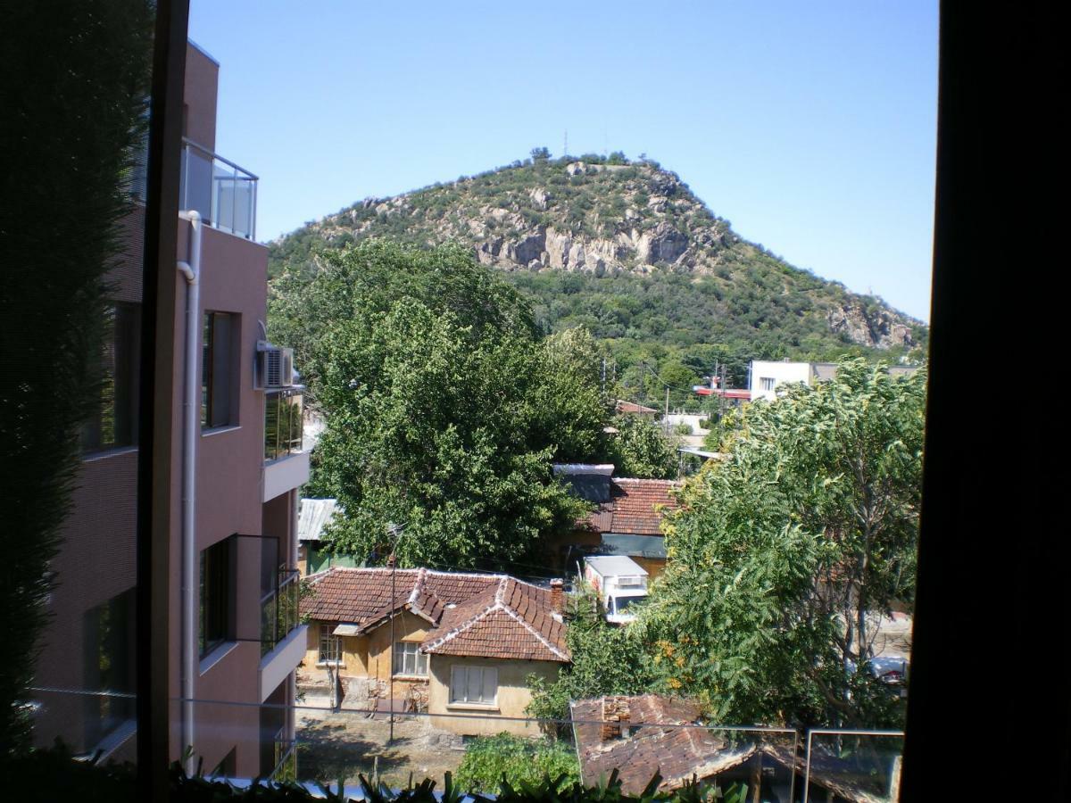 Park View Apartment Plovdiv With Parking エクステリア 写真